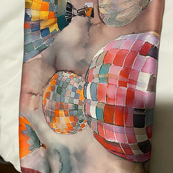 Cappadocia Turkey Hot Air Balloons 100% silk acarf - Picture 3 of 12